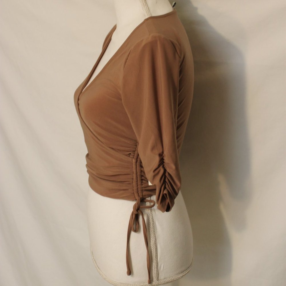 HAUTE MONDE TAN WRAP BLOUSE SIZE SMALL V-NECK FRONT GATHERED 3/4 SLEEVE TIES NWT - Picture 9 of 11